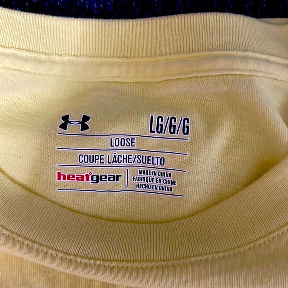 Under Armour t shirt